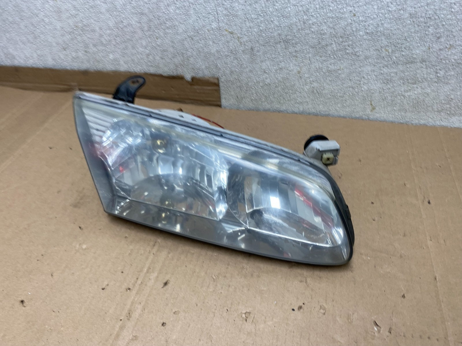 2000 to 2001 Toyota Camry Sedan Right Headlight Clear Lens Oem U7100 DW1