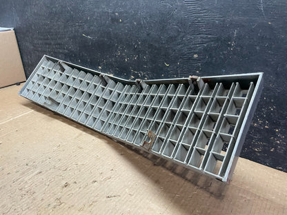 1977 to 1979 Cadillac Deville Front Grill Grille GM 1611929 AB31775