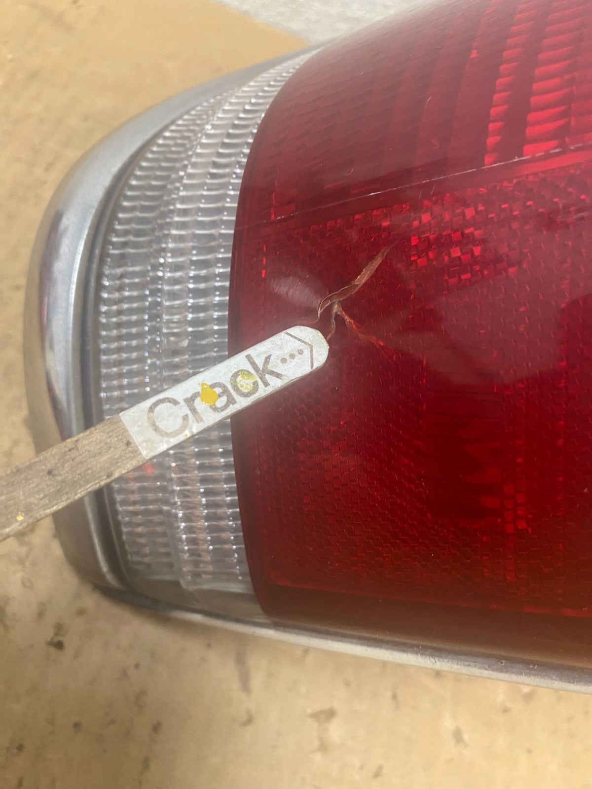 1988 - 1991 Plymouth Acclaim Right Passenger RH SIde Tail Light OEM Q7931 DW5