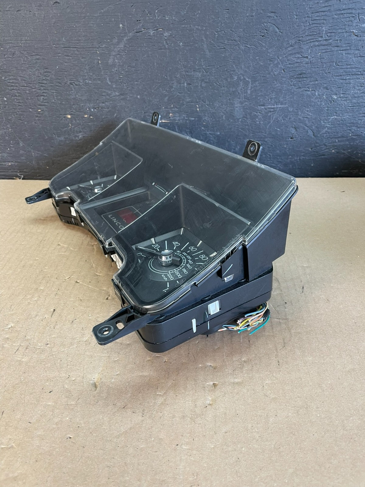 2007 to 2008 Lincoln Navigator Speedometer Gauge Cluster AE3302 DG2
