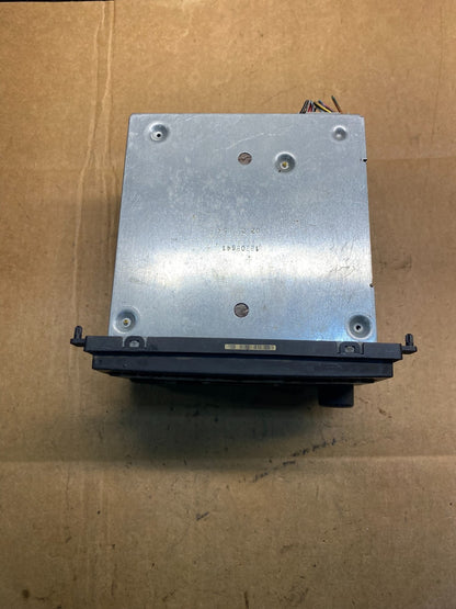 2005 to 2007 Ford F250 F350 Radio Audio AM/FM Receiver  OEM AB3799 DG4