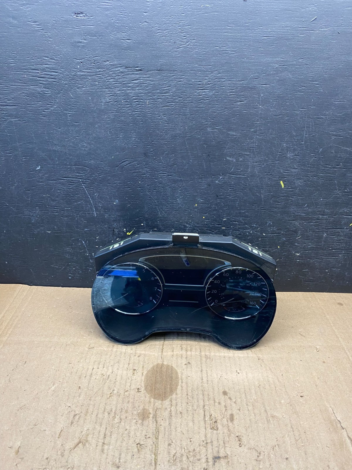 2016 Nissan Pathfinder Speedometer Cluster Gauge ad1709 DG0