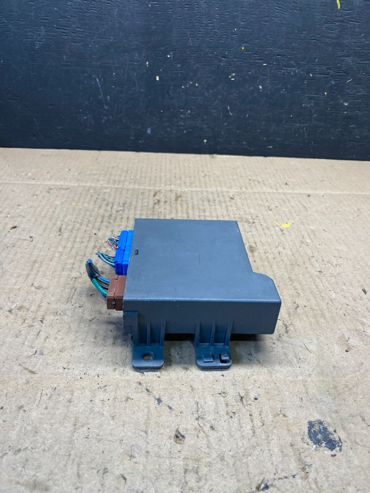 2008 - 2010 Honda Odyssey Rear Left Driver LH Sliding Door Module M6658 DG4