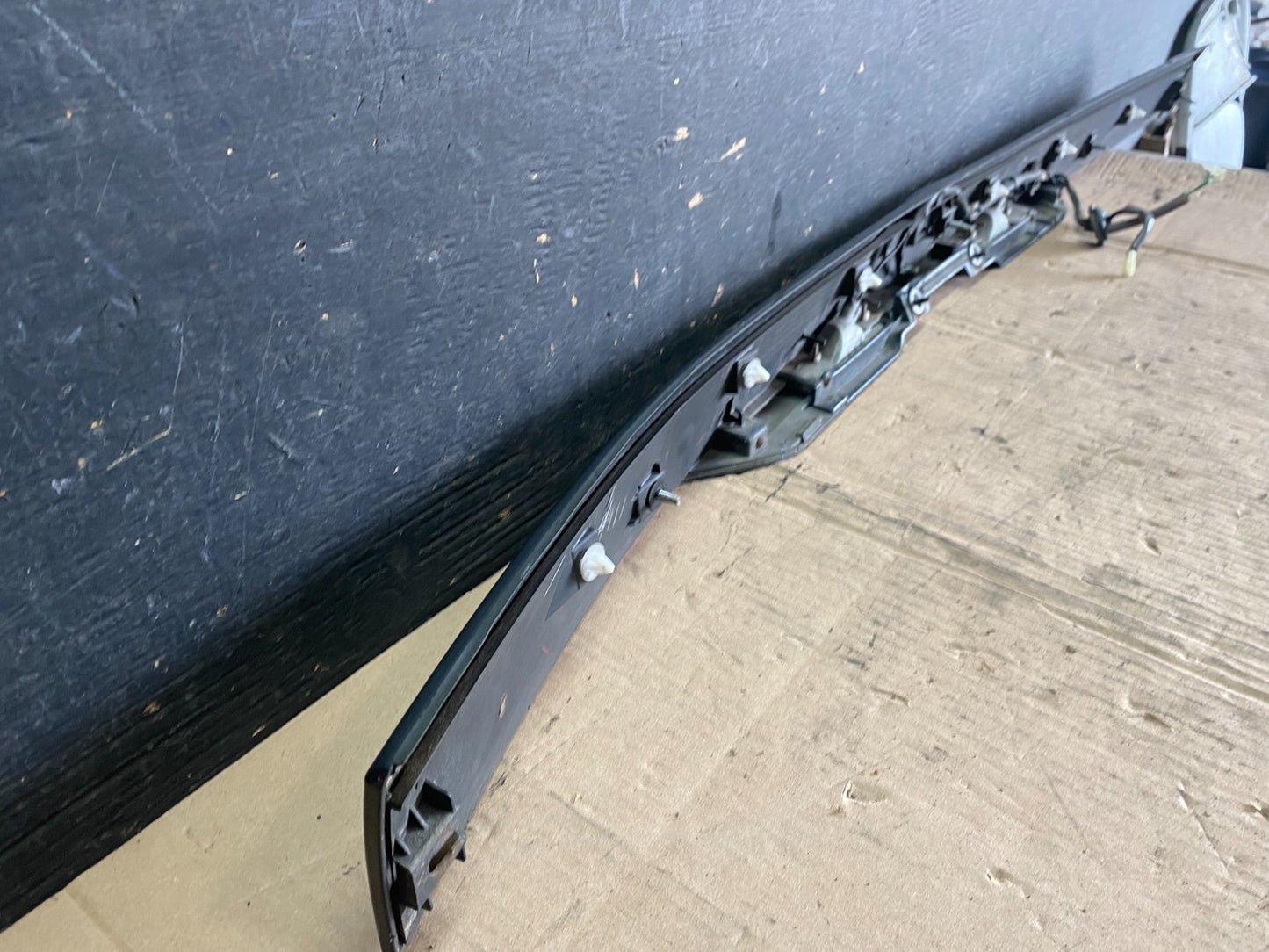 2009 - 2013 Subaru Forester  Liftgate Tailgate Trunk Trim Molding P8519 DG9