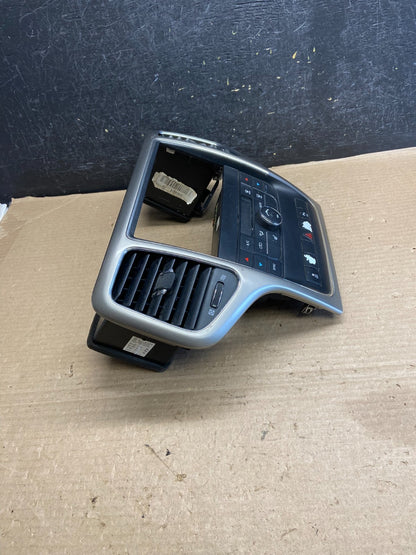 2011-2013 Jeep Grand Cherokee Center Radio Climate Control Bezel Vent ah3583 DG1