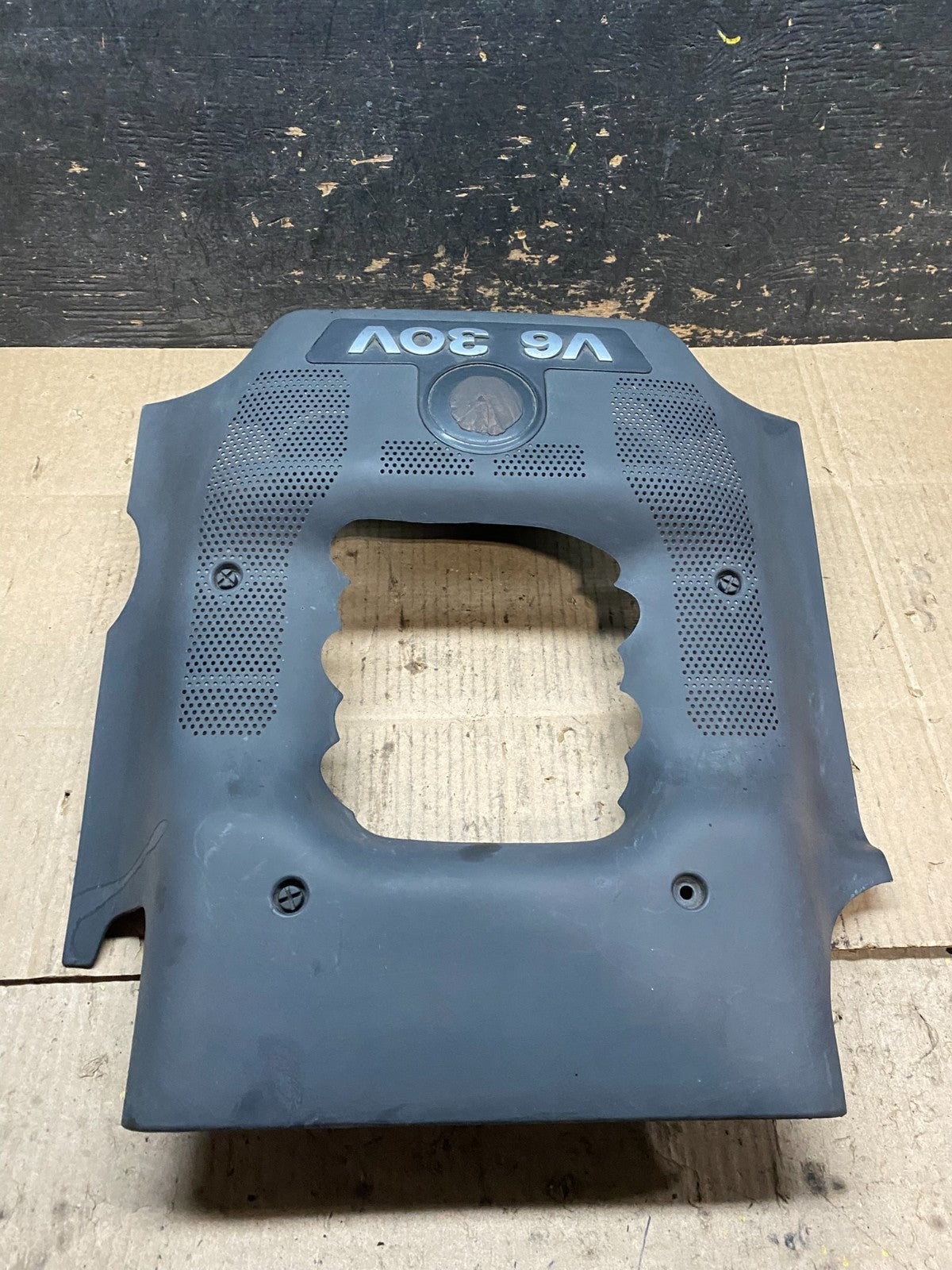 2001 to 2005 Volkswagen Passat 2.8 V6 Engine Motor Cover Oem X9602 DG1