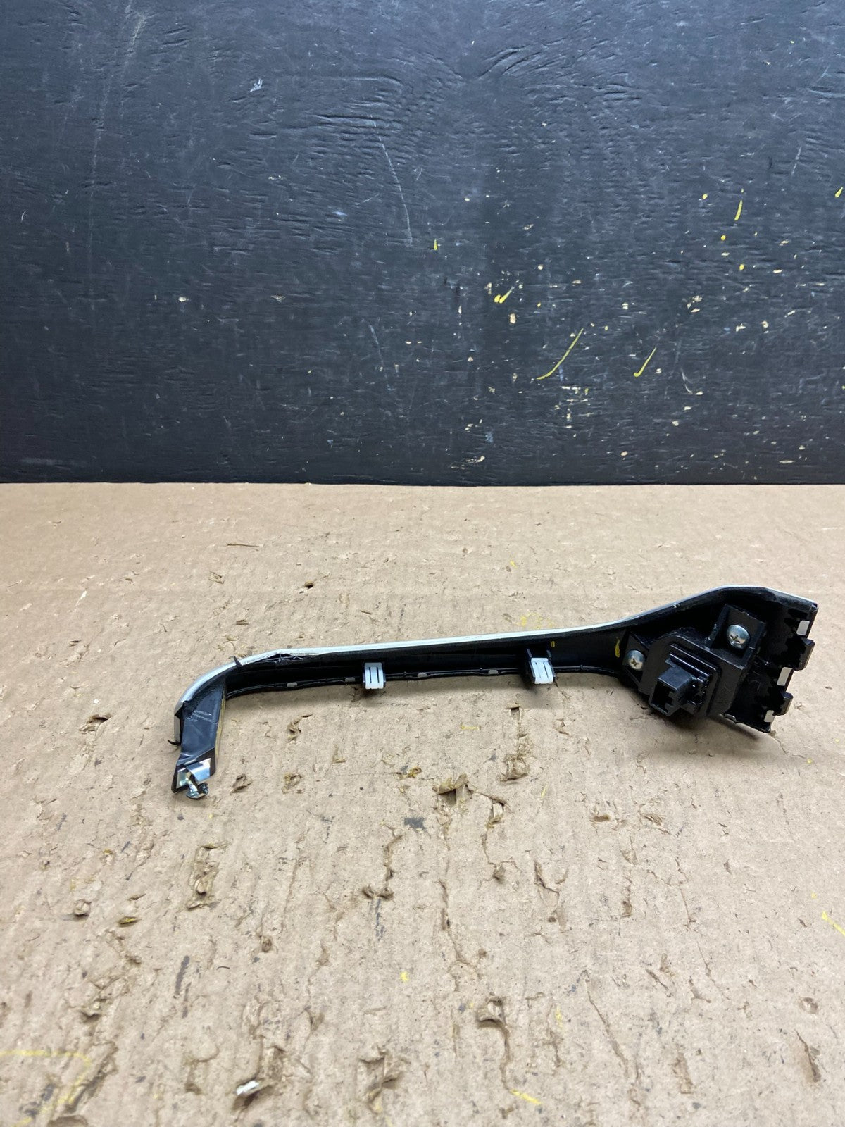 2009-2010 Nissan Murano Dash Trim Panel With Hazard Buttom Switch T6343 DG2