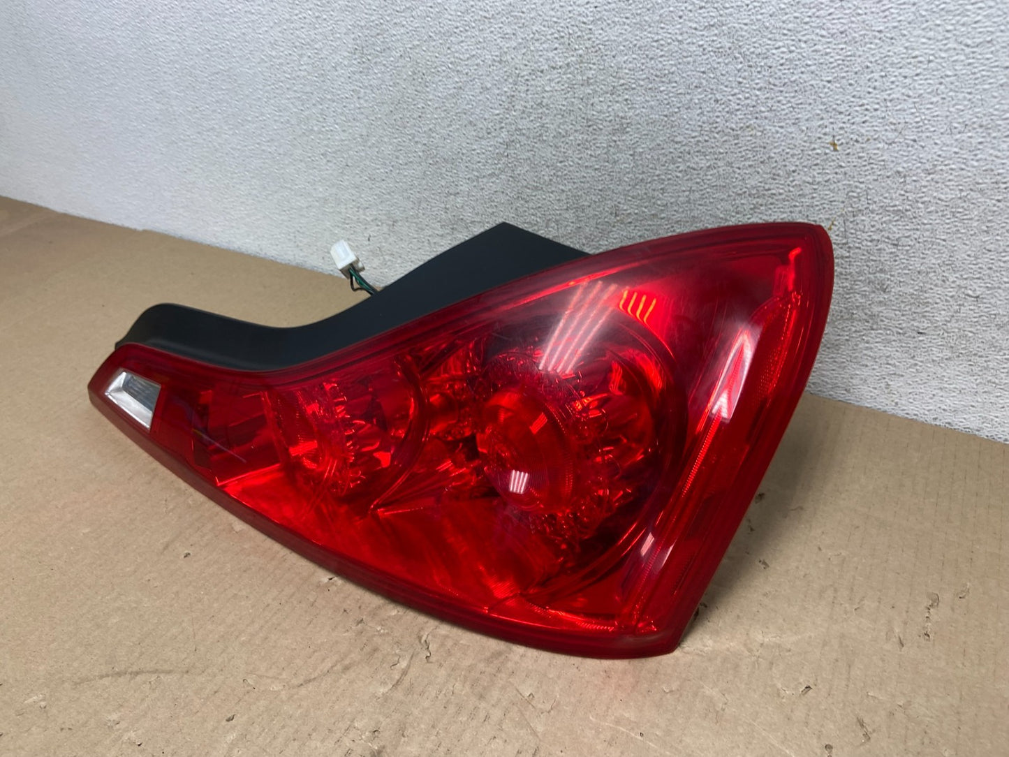 2008-2013 Infiniti G37 Coupe Right Passenger RH Side Tail Light AG5902 DW1