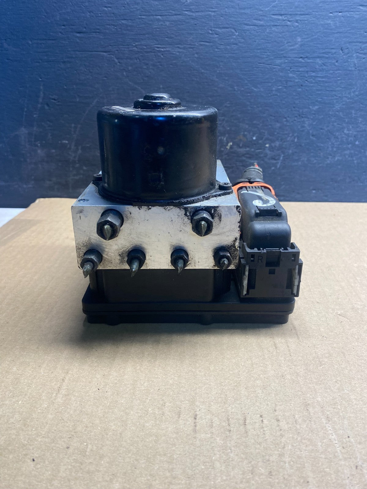 2002 to 2005 Mercedes W203 W230 CLK500 C240 ABS Anti-Lock Brake AC89861