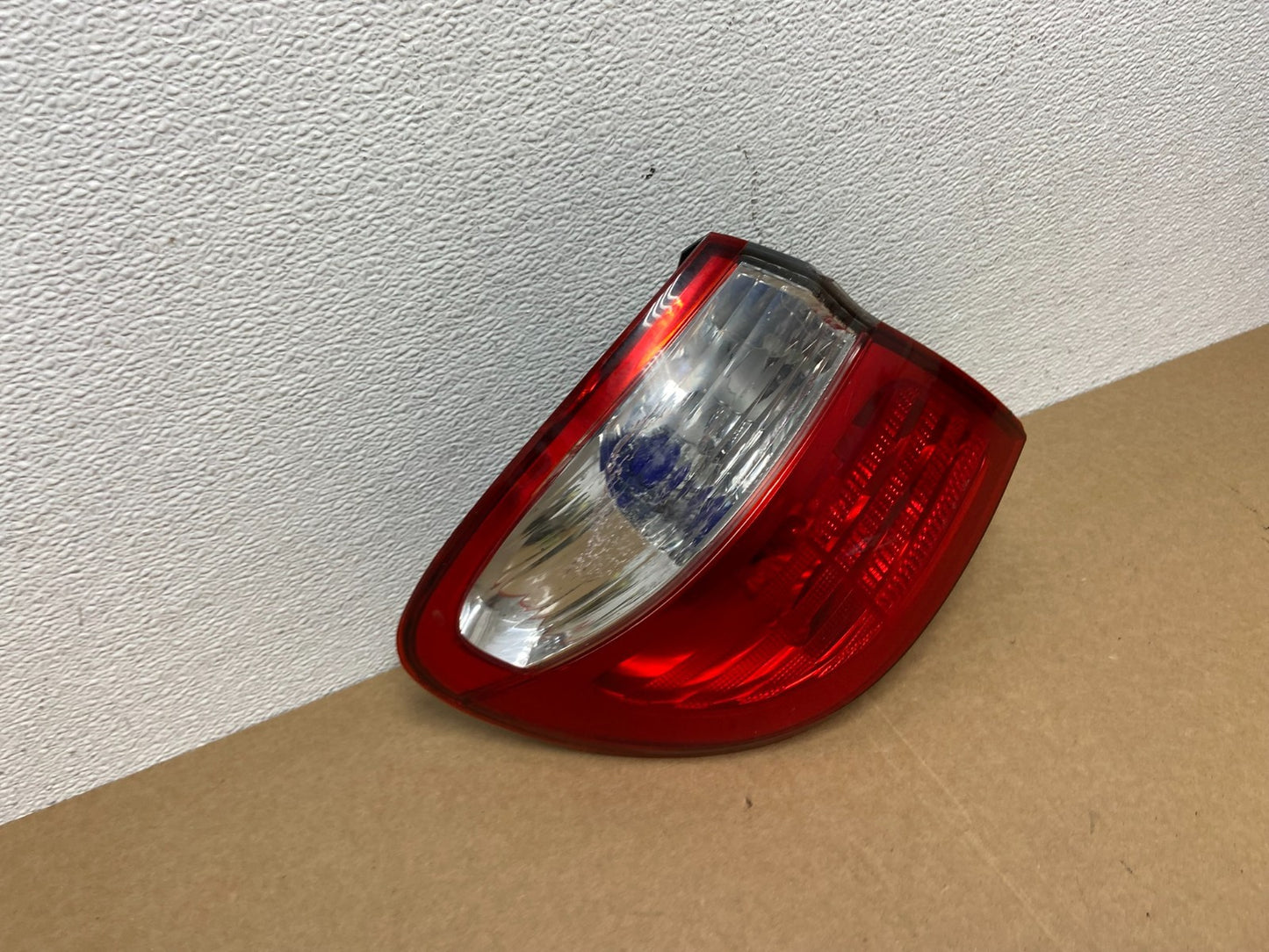 2000 - 2001 Infiniti i30 Left Driver Lh Side Tail Light Oem AB9965 DW2