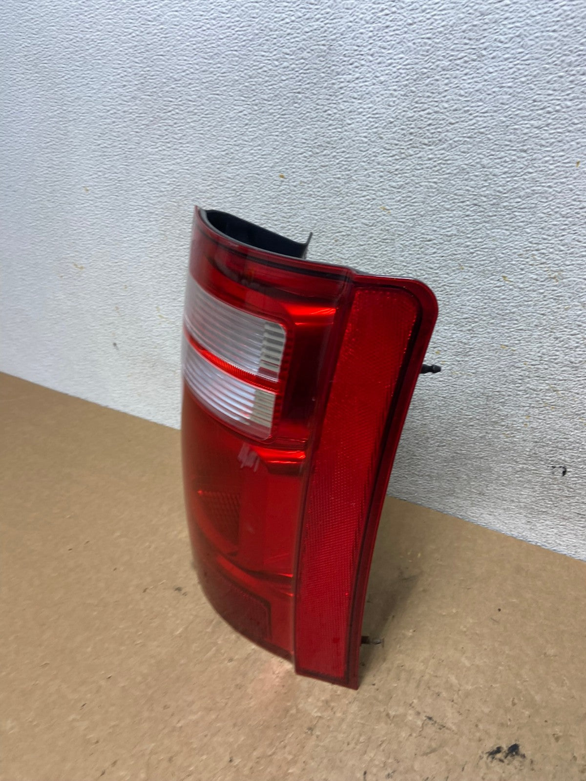 2008 2009 2010 Dodge Grand Caravan Right Passenger Rh Tail Light AI3576 LK1