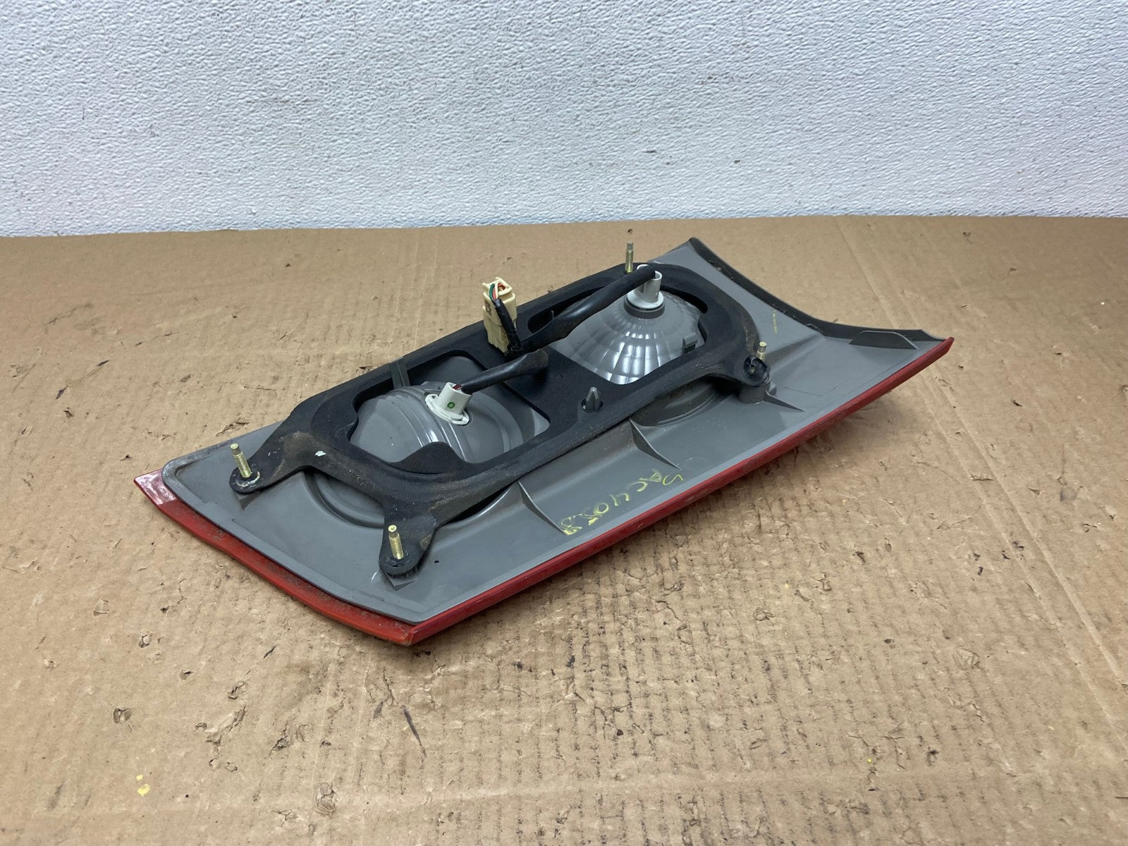 2006 to 2010 Toyota Sienna Right Passenger Rh Inner Tail Light Oem AC4058 LK5
