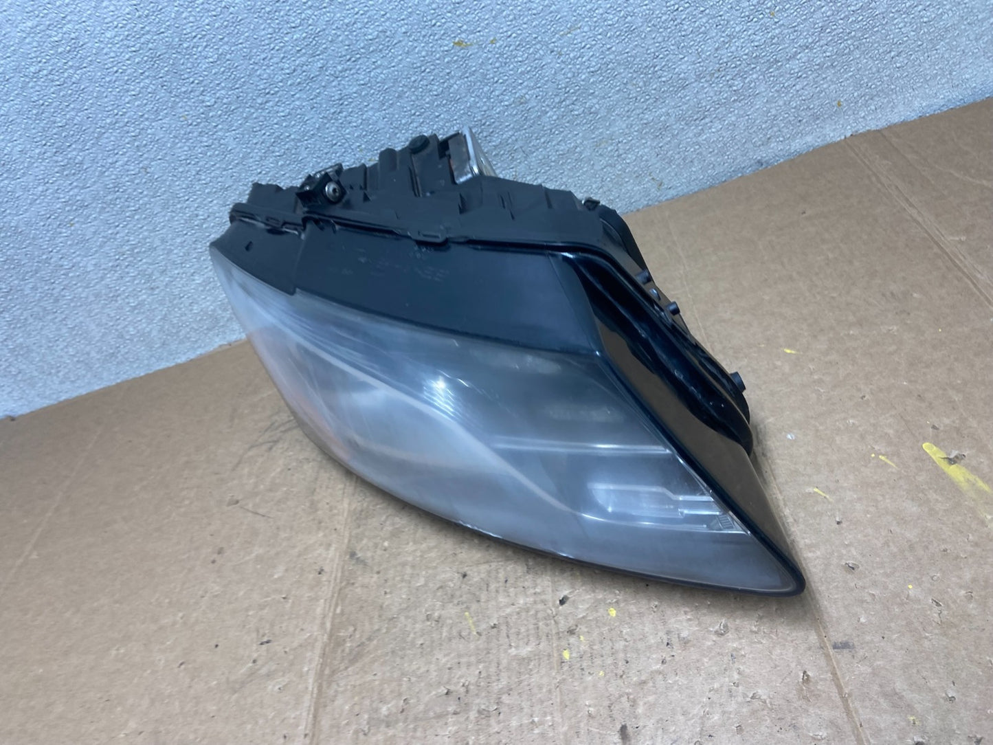 2009 to 2012 Audi Q5 Right Passenger RH Side Xenon HID Headlight AA1598 DW1