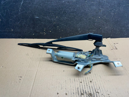 2005 to 2009 Subaru Legacy Outback Rear Wiper Motor V2001 DG1