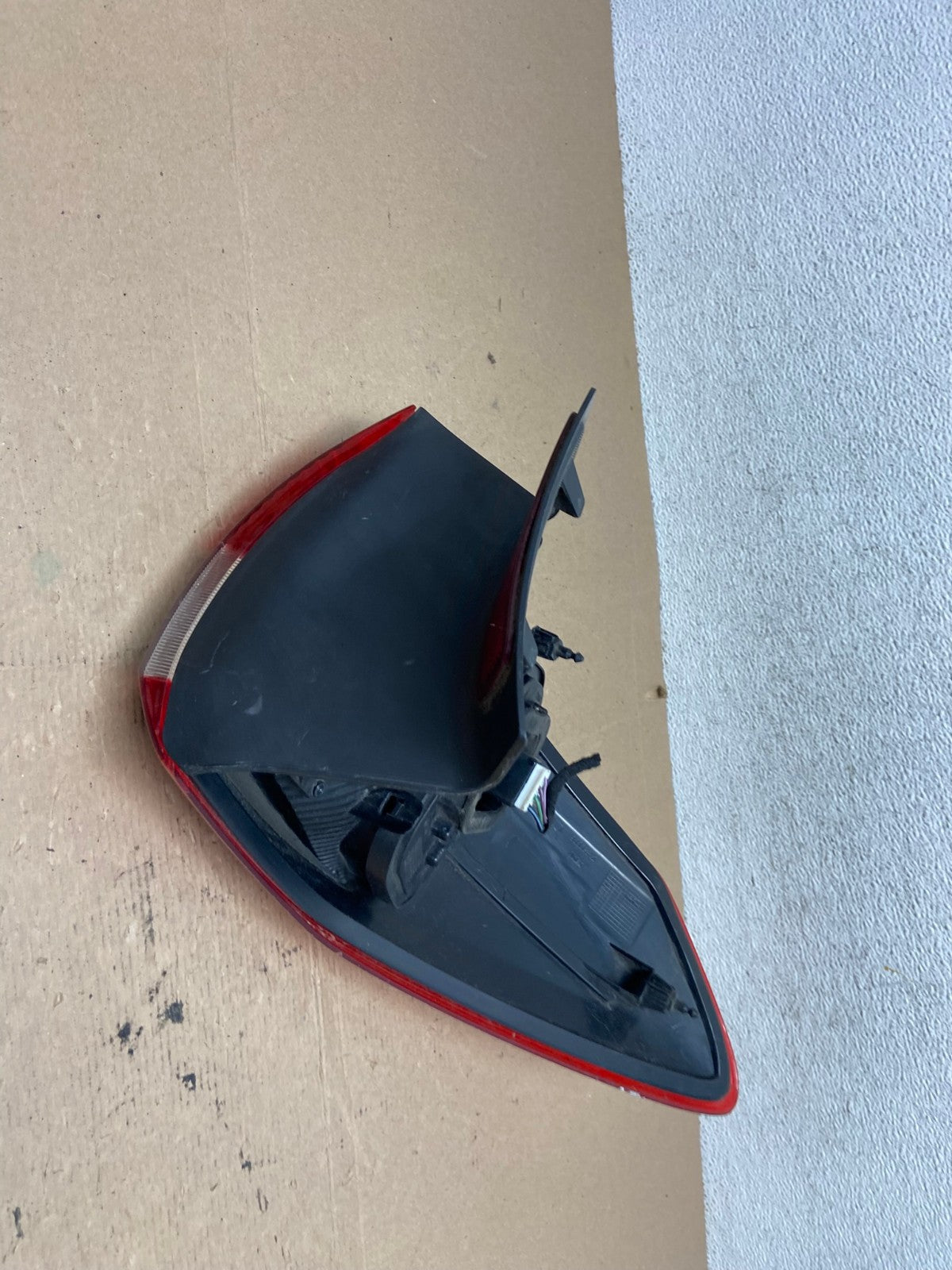 2013 to 2016 Ford C-Max Right Passenger RH Side Tail light AF4543 LK4
