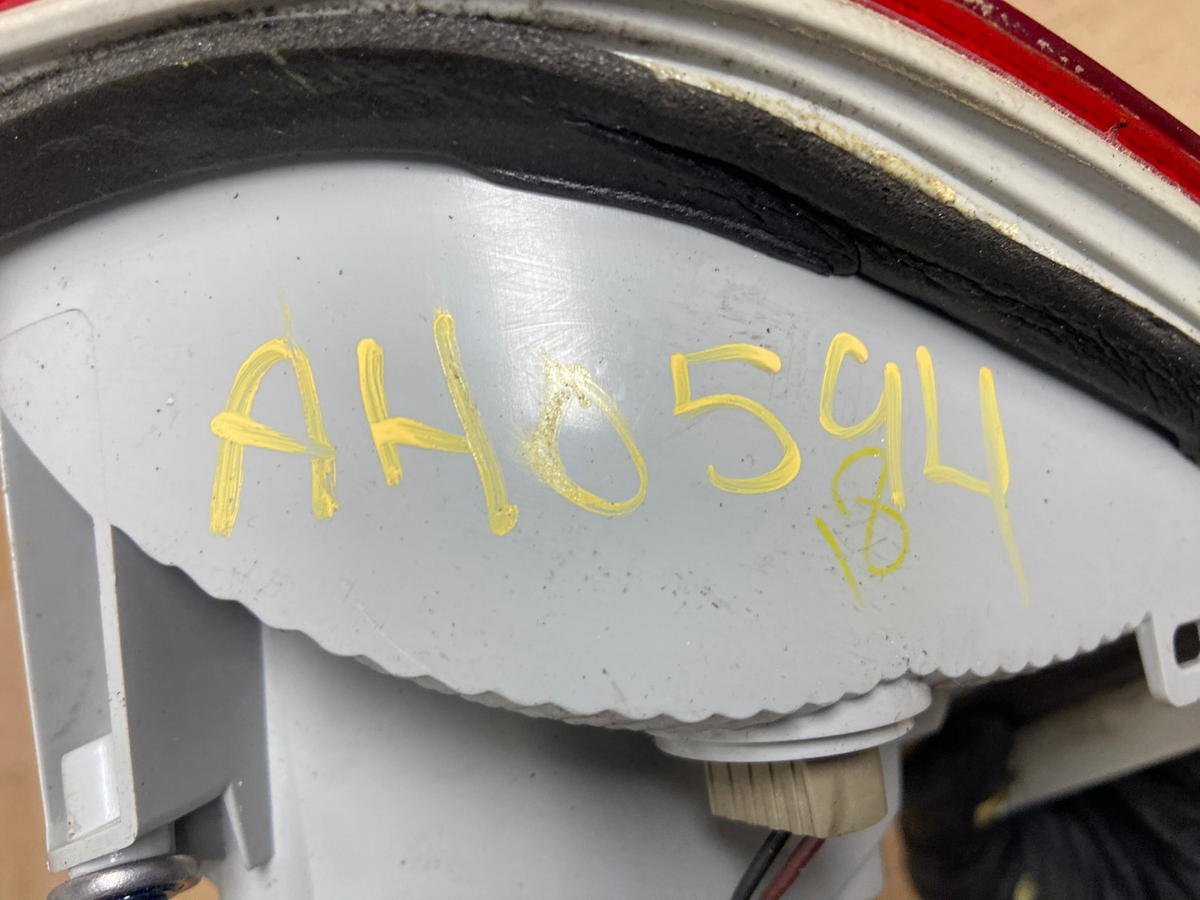2016 2017 2018 Chevrolet Cruze Right Passinger RH Inner Tail Light AH0594 LK6
