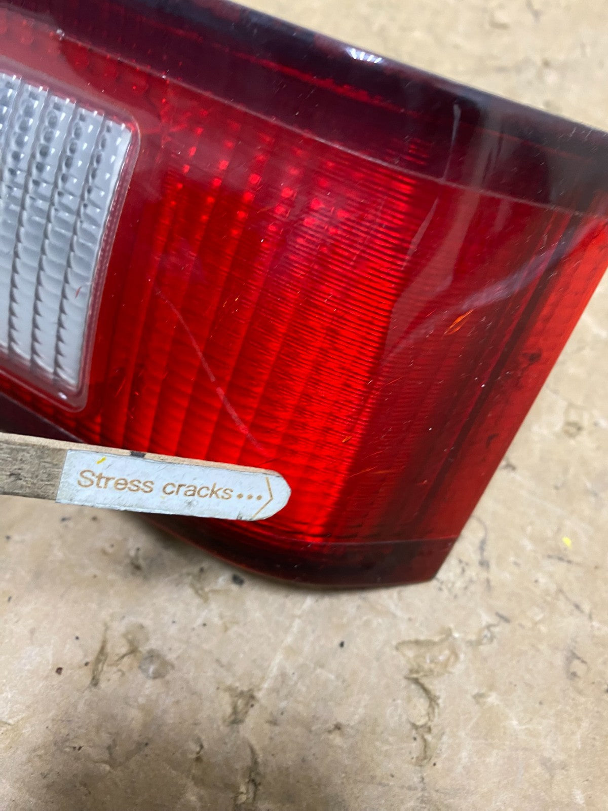1997 1998 1999 Toyota Camry Tail Light Inner Left Driver LH Inner V5571 DW6