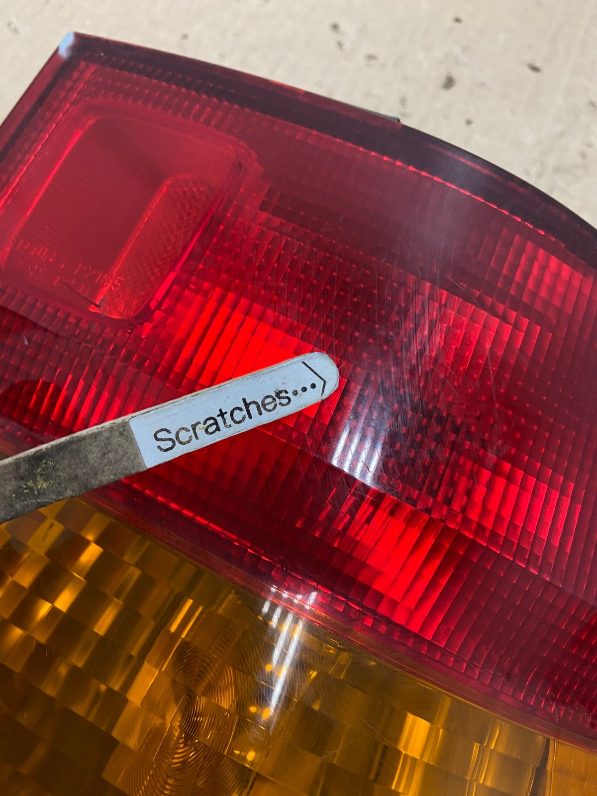 2002 2003 2004 Honda Odyssey Right Passenger Side Tail Light AE9843 LK3