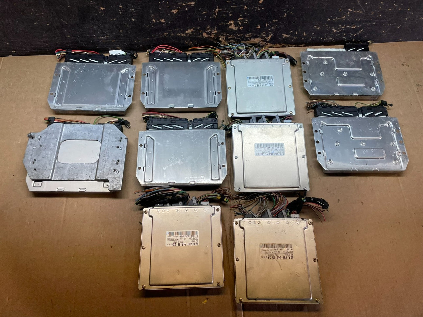 Mix of 10 Mercedes ECM Engine Computer Module Z57721