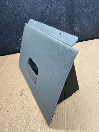 2004 to 2008 Ford F-150 Front Right Passenger Storage Glove Box af6379 DG3