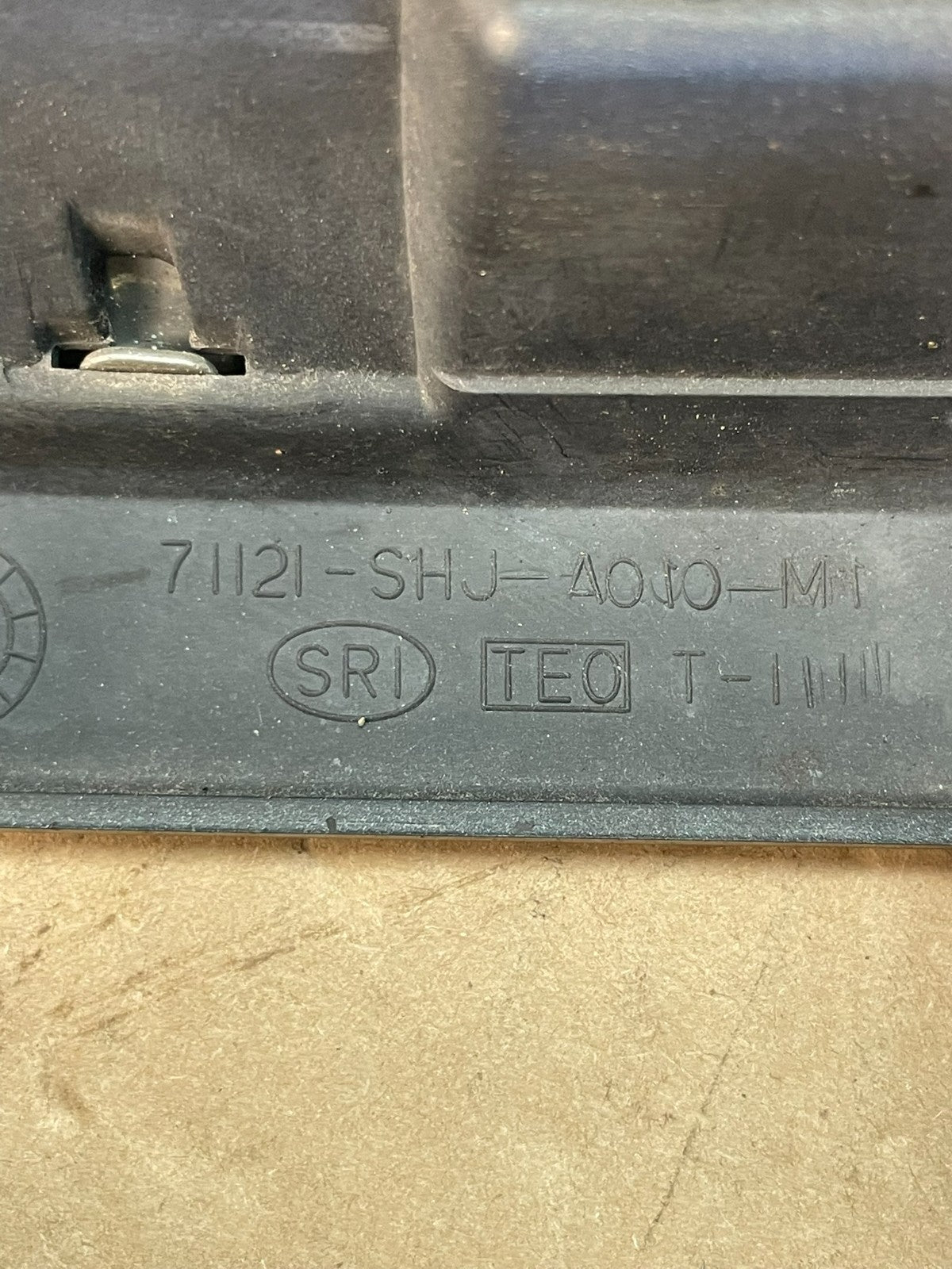 2005 2006 2007 Honda Odyssey Front Upper Grill Grille AD5743 DG6