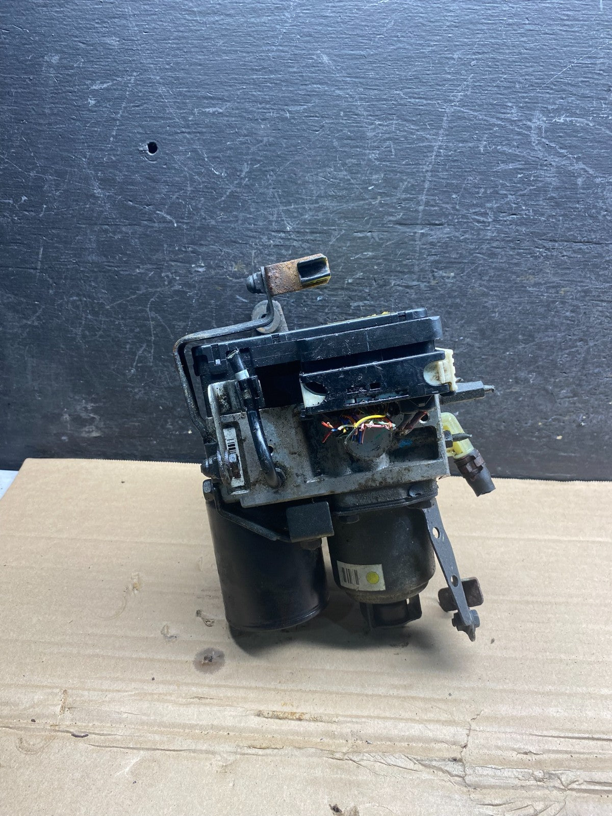 2004 - 2009 Toyota Prius ABS Brake Pump Anti Lock Module AH9559 DG4