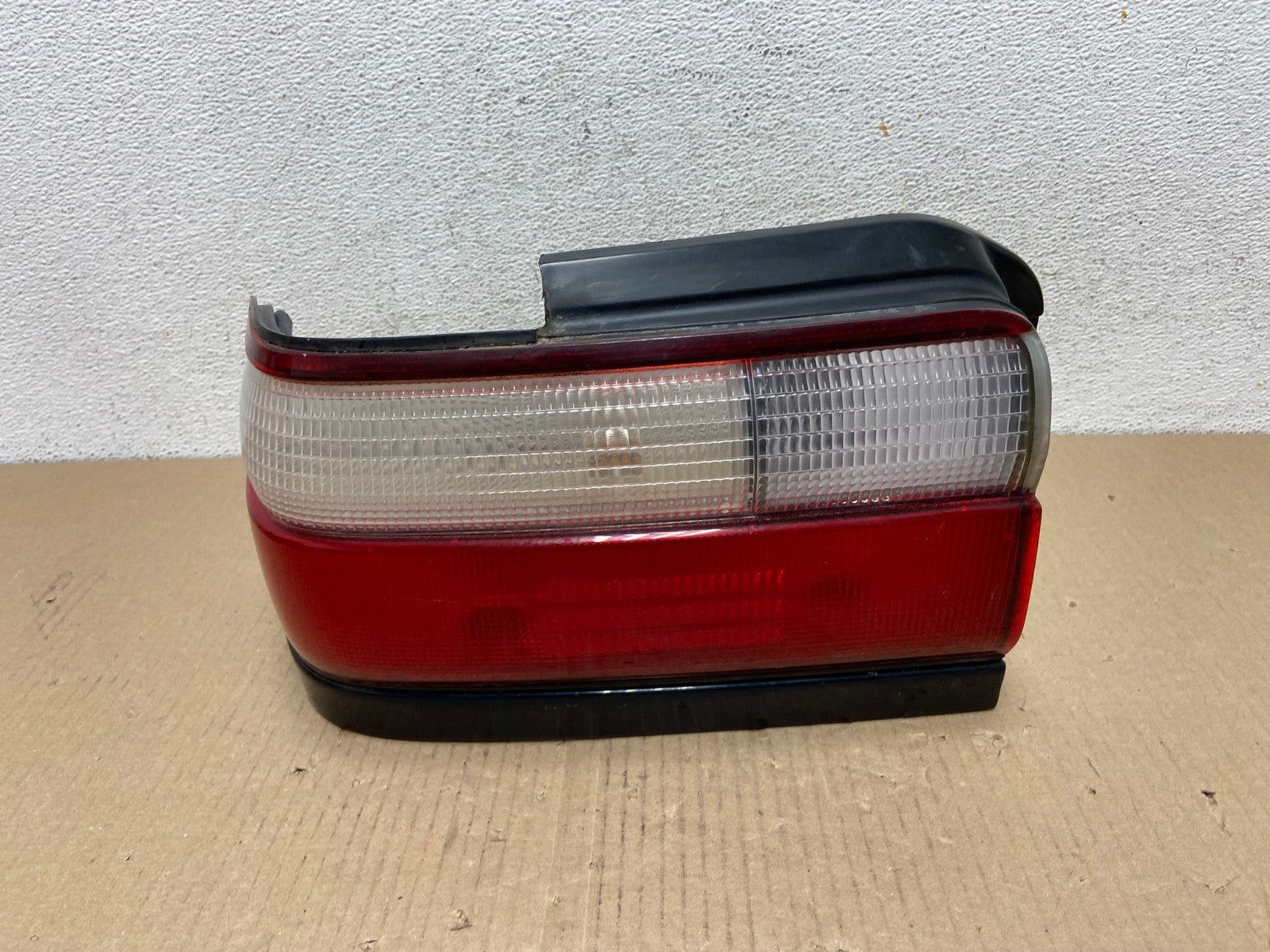 1996 to 1997 Toyota Corolla Left Driver Lh Side Tail Light AE9515 LK0