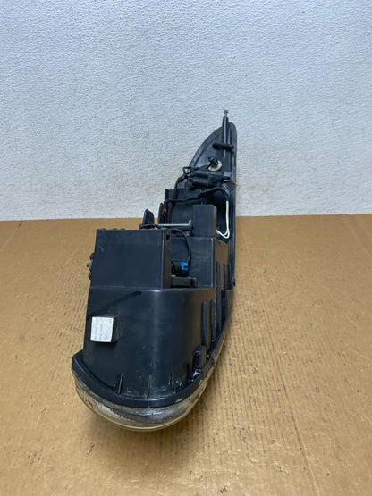 2000 to 2005 Buick Lesabre Headlight Right Passenger Side Halogen AE1414 DW9
