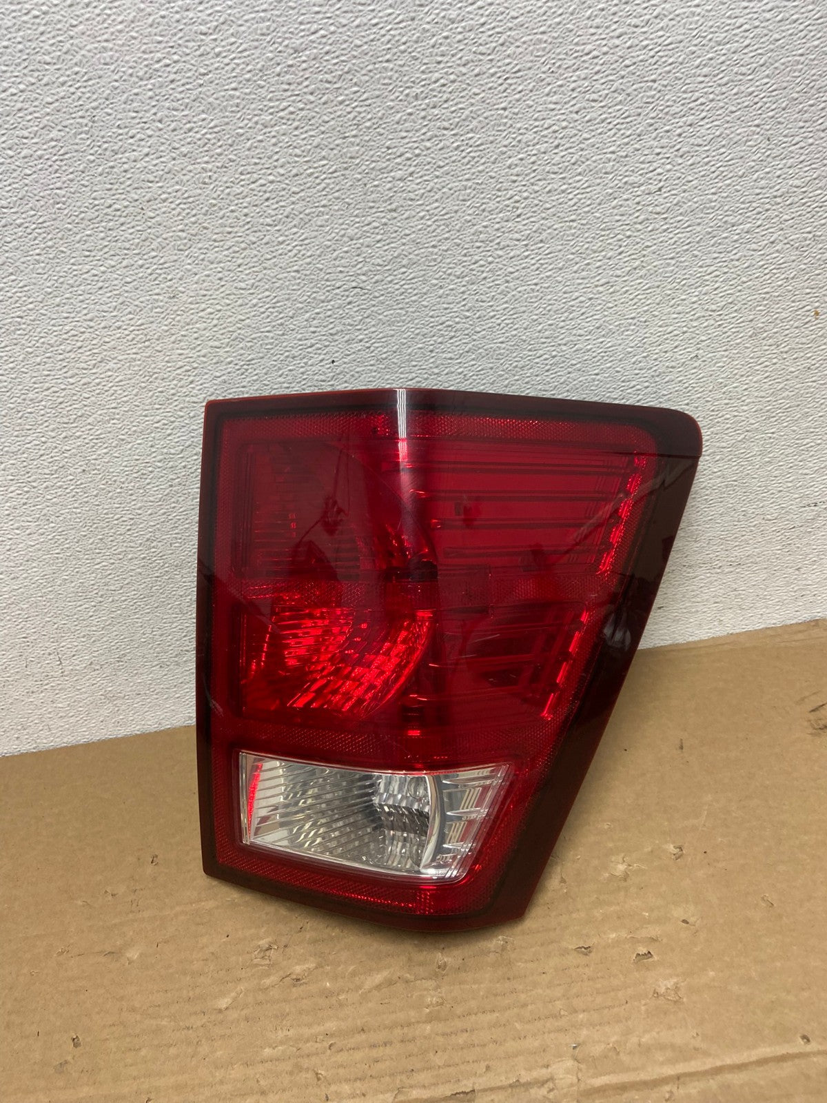 2007 to 2010 Jeep Grand Cherokee Right Passenger Tail Light AD3906 LK0