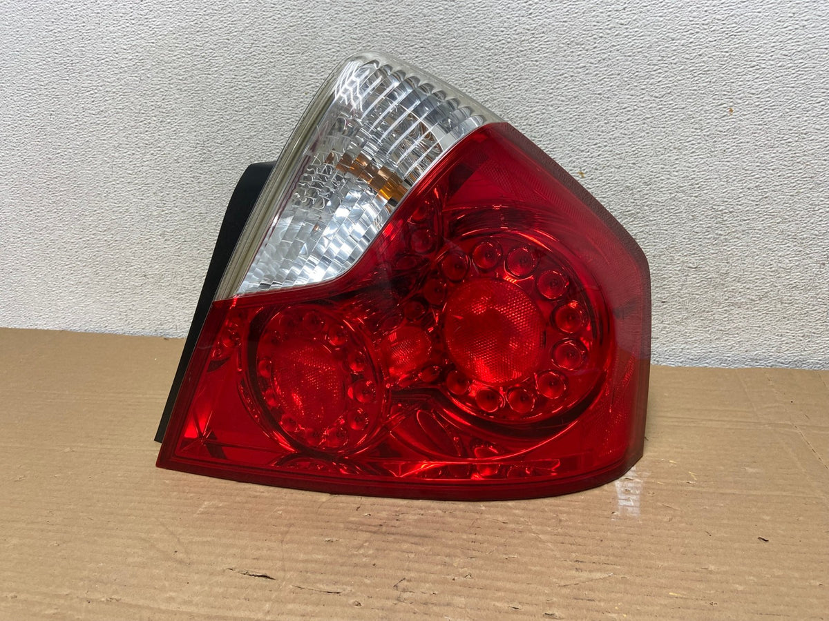2006 2007 Infiniti M35 M35X M45 Right Passenger Side Tail Light AG9002 LK0