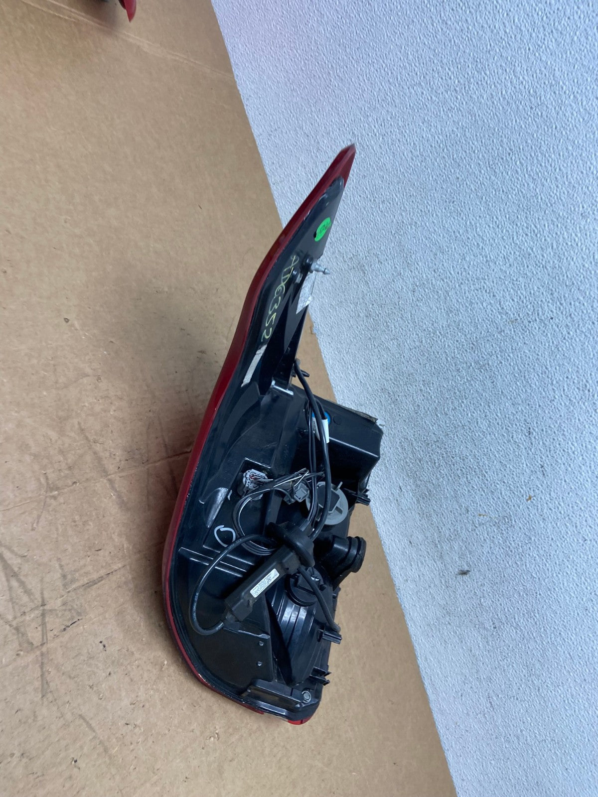 2020 2021 2022 2023 Ford Explorer Right Passenger Side Tail light AD6352 LK7