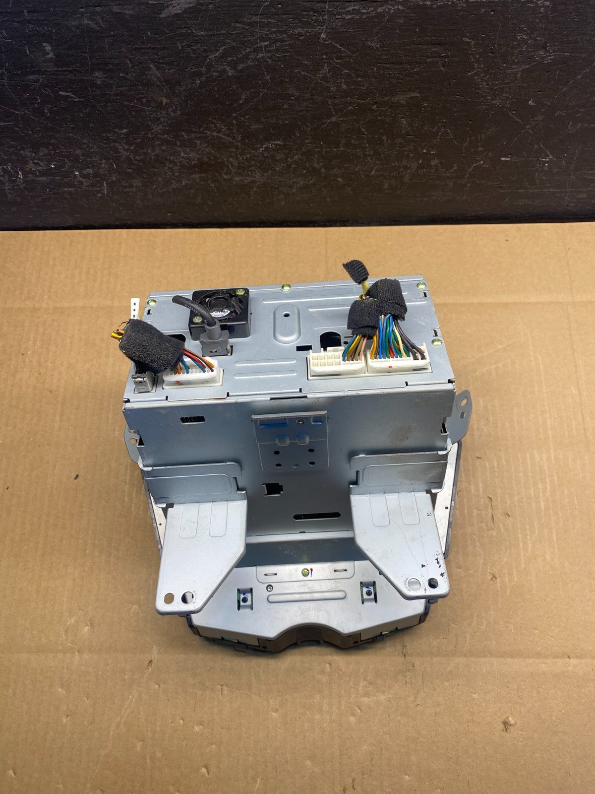 2012 - 2014 Hyundai Veloster Radio Receiver Display Screen 96560-2v730 AD1558 DW5