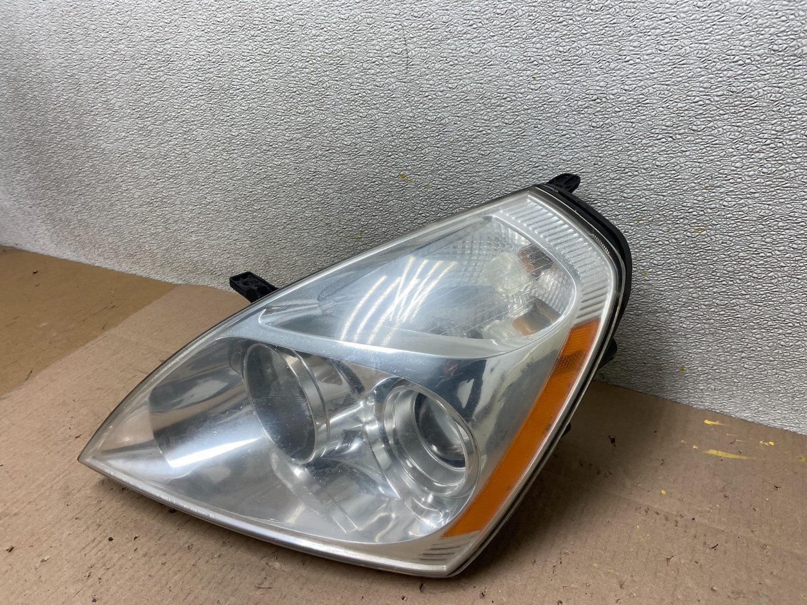 2008-2012 Kia Sedona Left Driver Lh Side Headlight Halogen AD2394 DW1