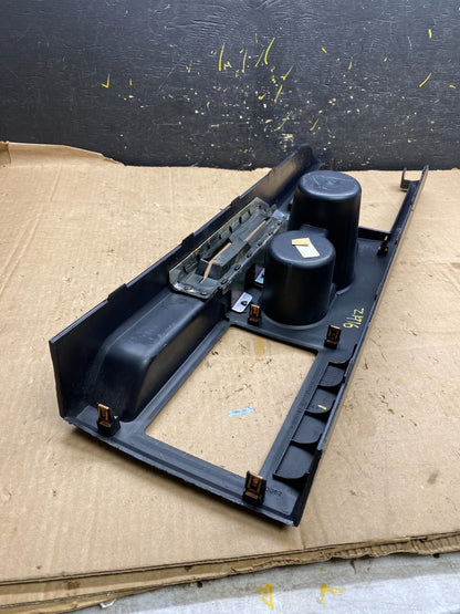 2005 to 2009 Ford Mustang Center Console Shifter Trim W/ Cup Holder z1916 DG4