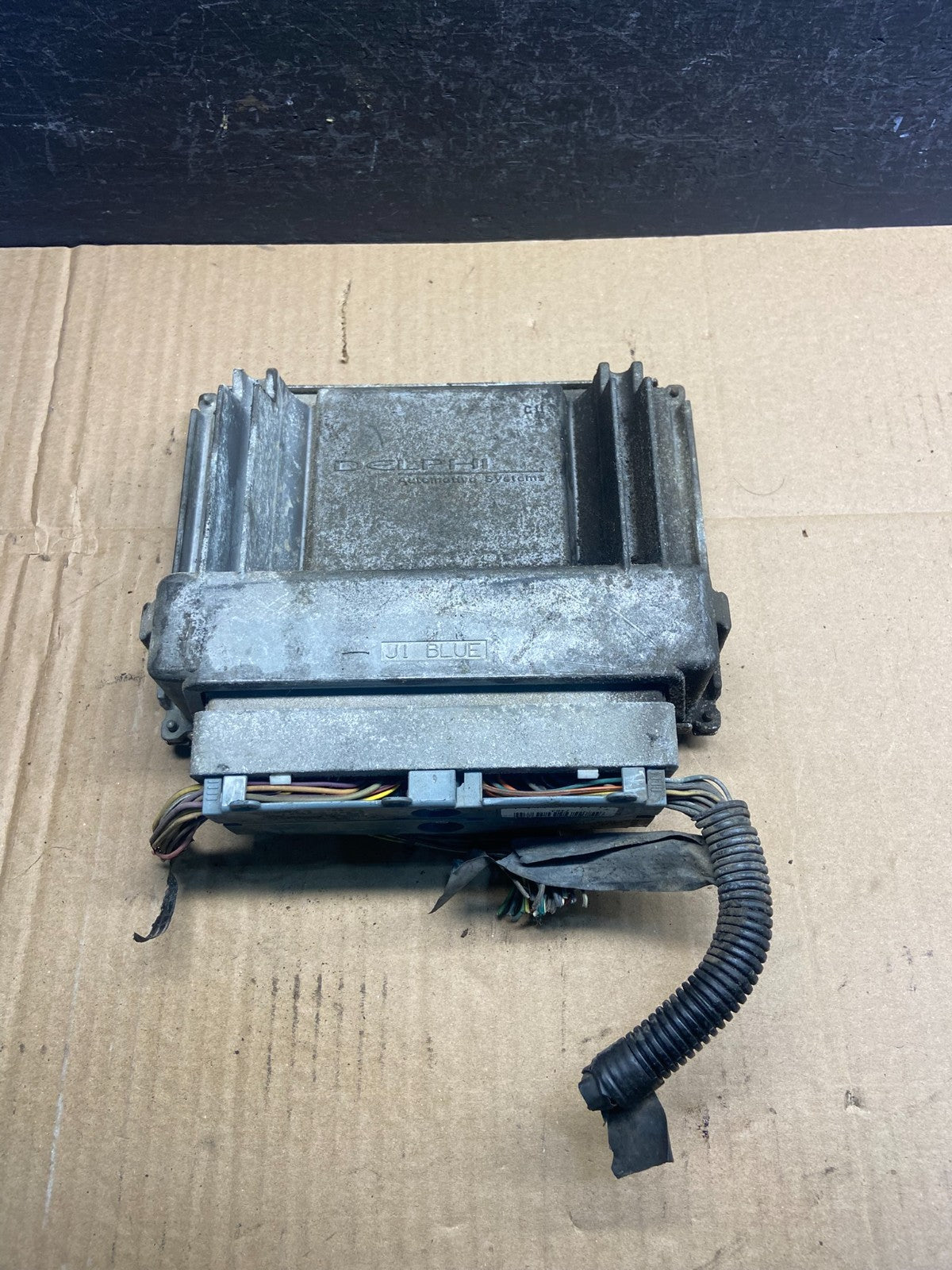 2001-2002 Silverado Tahoe Engine Computer Module 12200411 ECM ECU ad1849 DG1