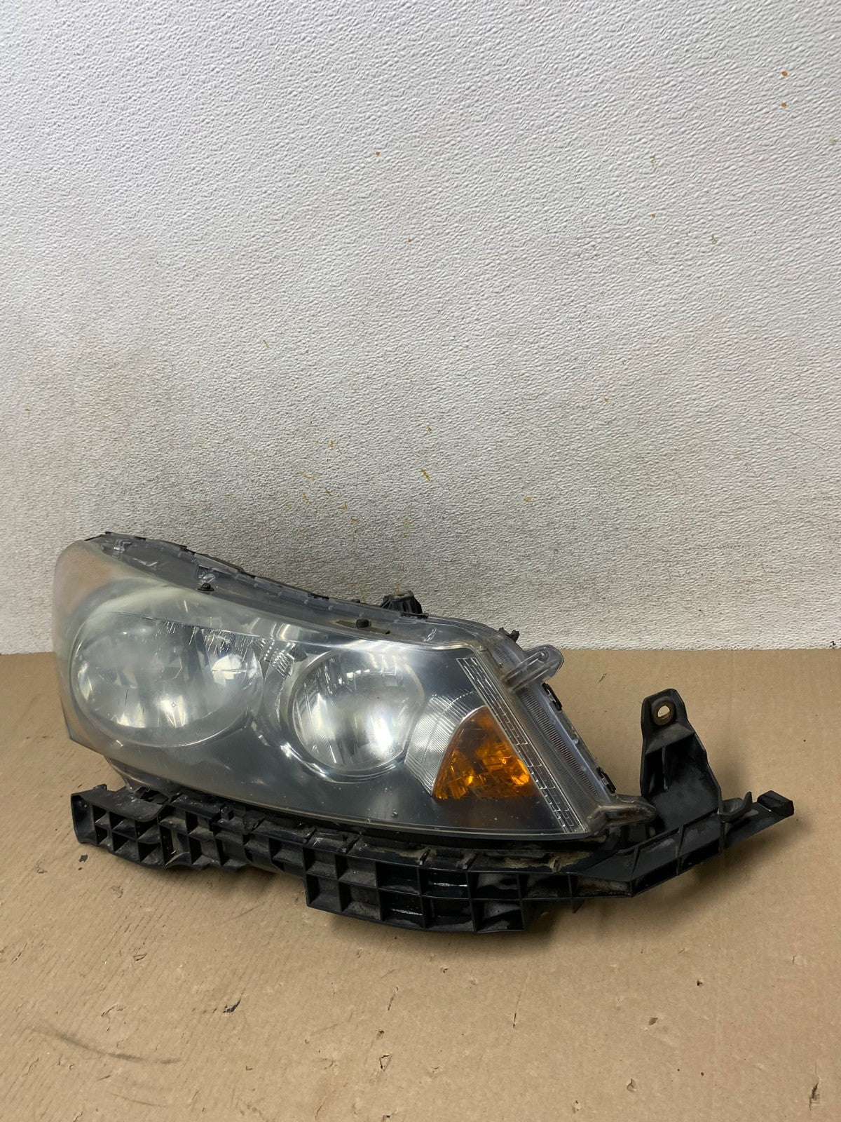 2008 to 2012 Honda Accord Sedan Right Passenger RH Headlight AH6797 DW2