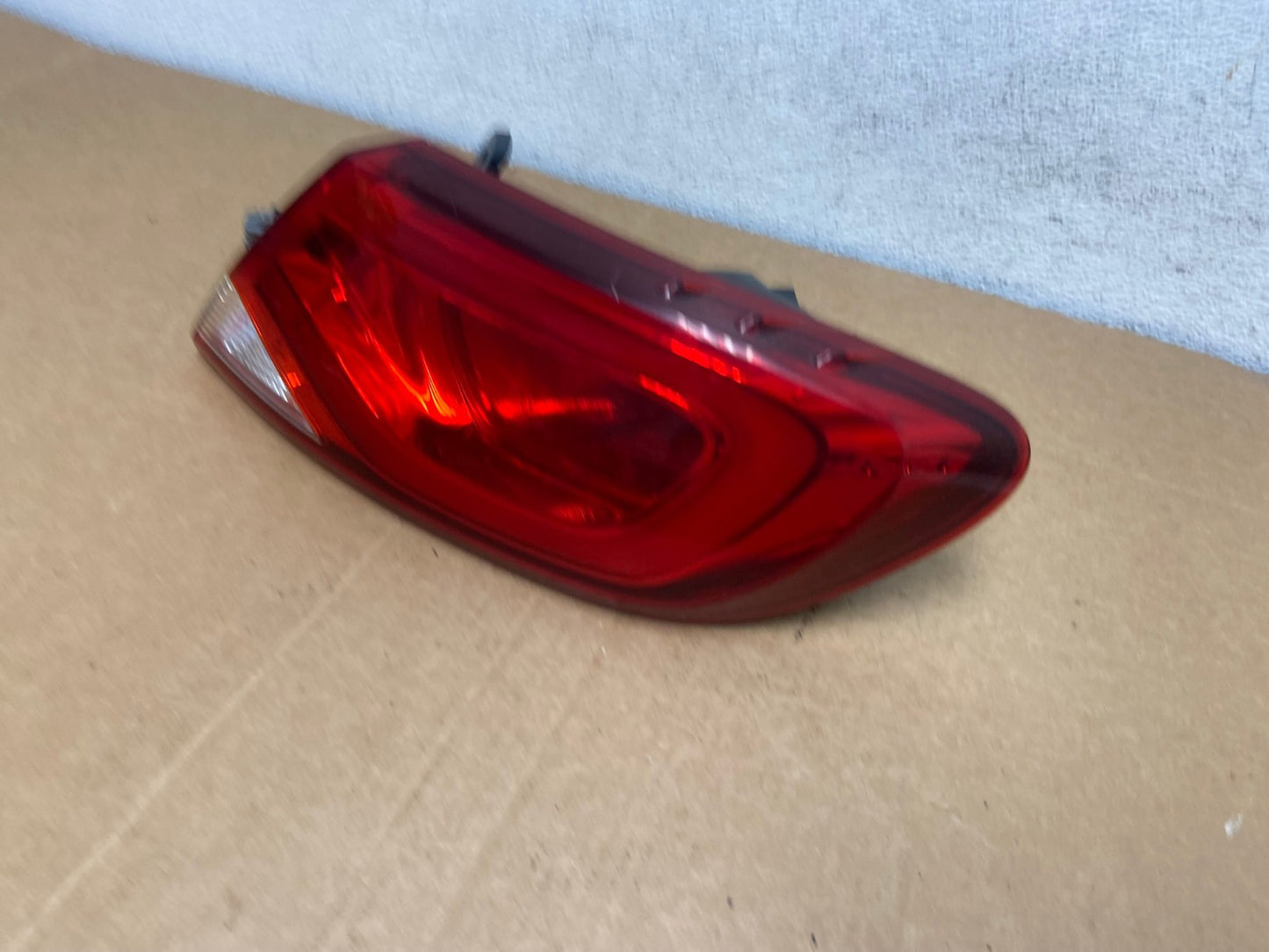 2015 2016 2017 Chrysler 200 Sedan Right Passenger Side Tail Light AD5315 LK1