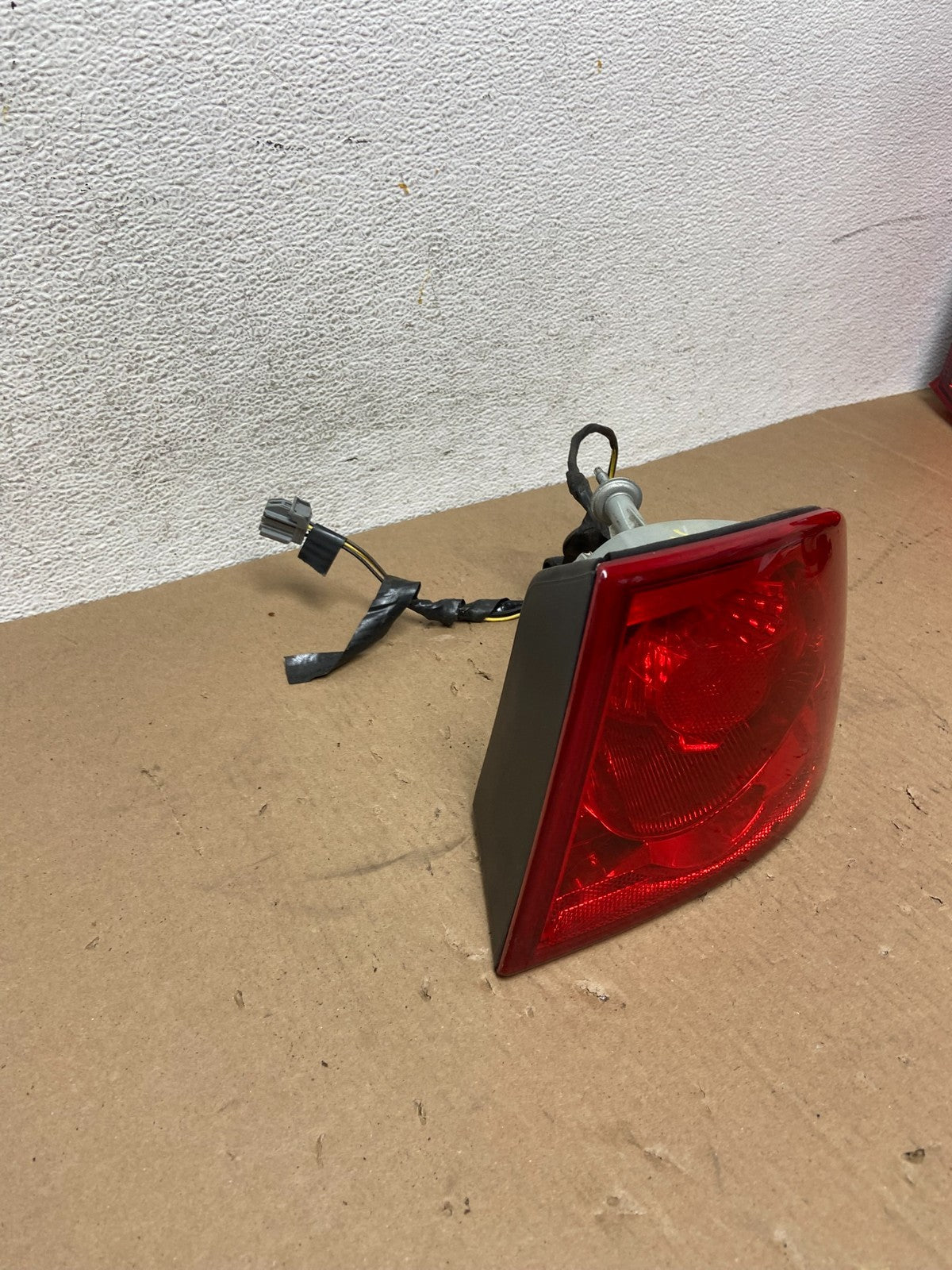 2006 to 2008 Buick Lucerne Right Passenger RH Side Tail Light AD6516 DW2