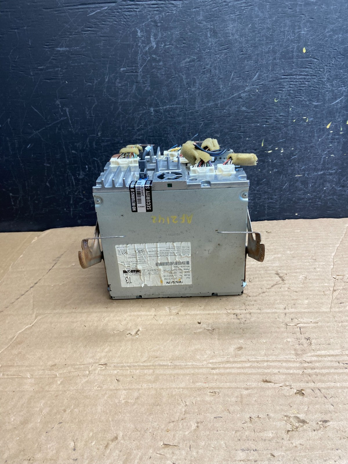 2013 - 2014 Nissan Pathfinder Radio AM/FM Receiver AF2142 DG4