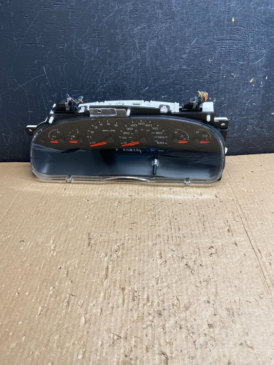 2006 Ford E350 Gauge Speedometer Cluster AE4313 DW0