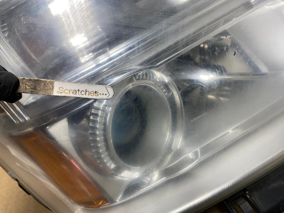 2010 to 2015 GMC Terrain Halogen Passenger Right Rh Side Headlight AH4182 DW3