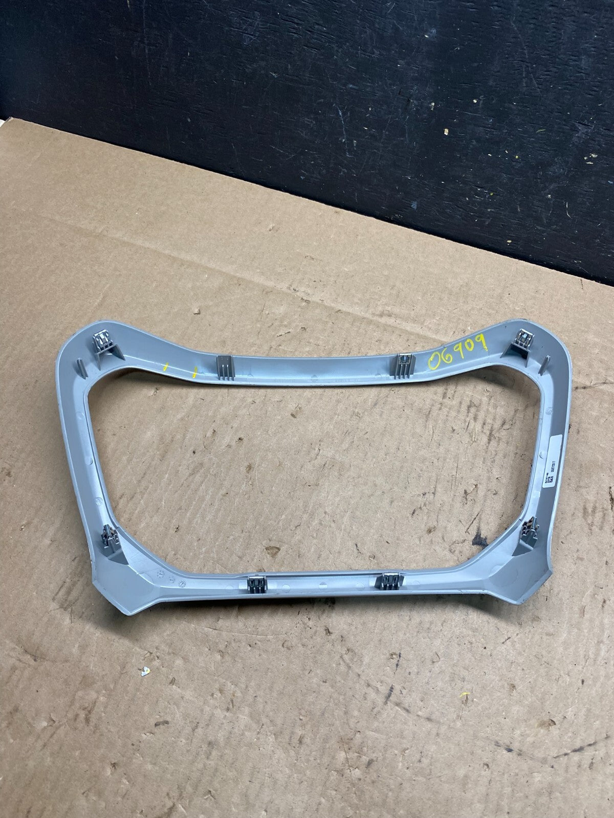 2017 to 2020 GMC Acadia Center Dash Display Trim Bezel Cover o6909 PS5