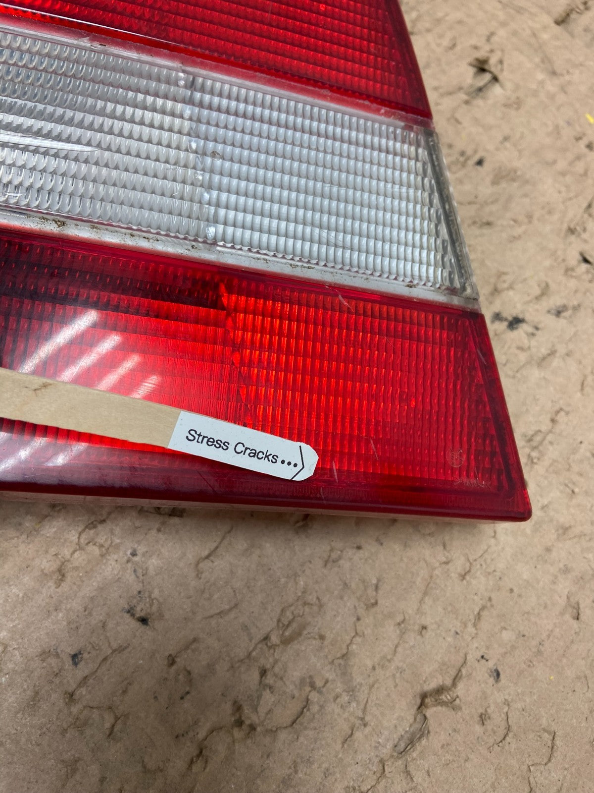 1995 to 1997 Volvo 940 960 Left Driver LH Side Inner Tail Light Oem Y0534 DG5