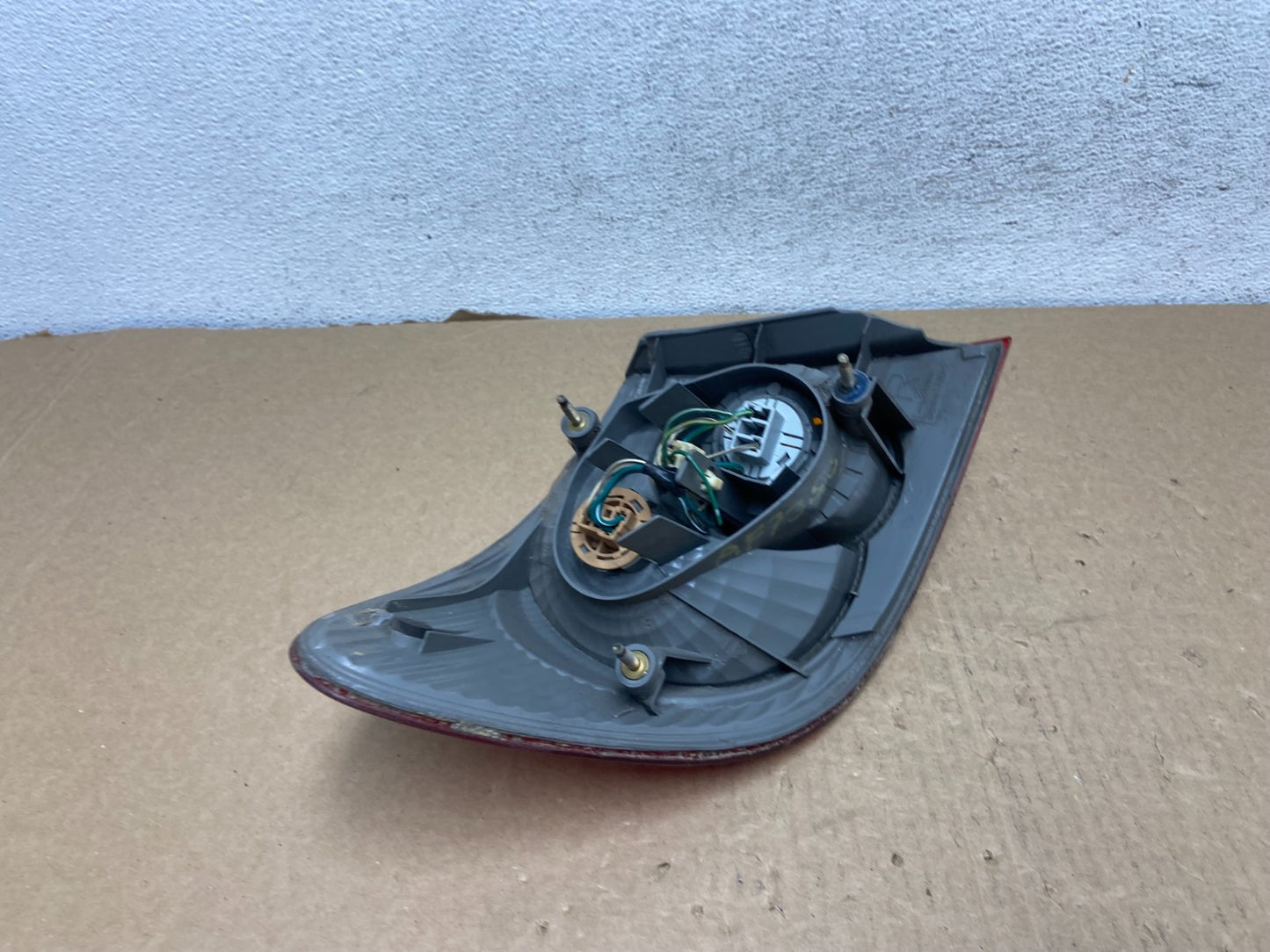 2003 to 2005 Toyota Corolla Right Passenger RH Side Tail Light AF7355 DW5