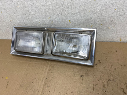 1980 to 1989 Lincoln Town Car Left Or Right HeadLight E0VB-130520-AH N39601