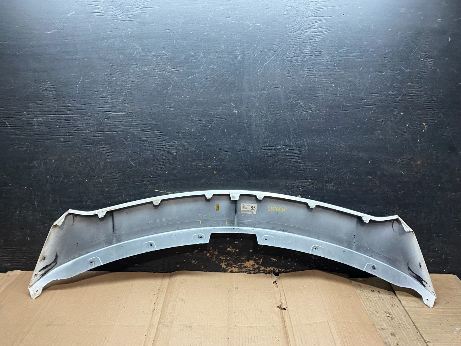 2013-2015 Mazda CX-9 Front Upper Grille Filler Panel Moulding W4674 DG7