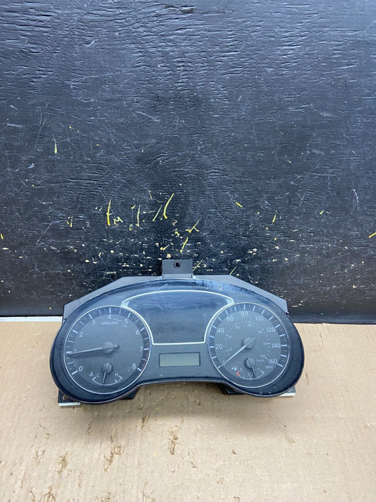 2014 Nissan Pathfinder Xterra Cluster Speedometer Instrument OEM AB5571 DG0