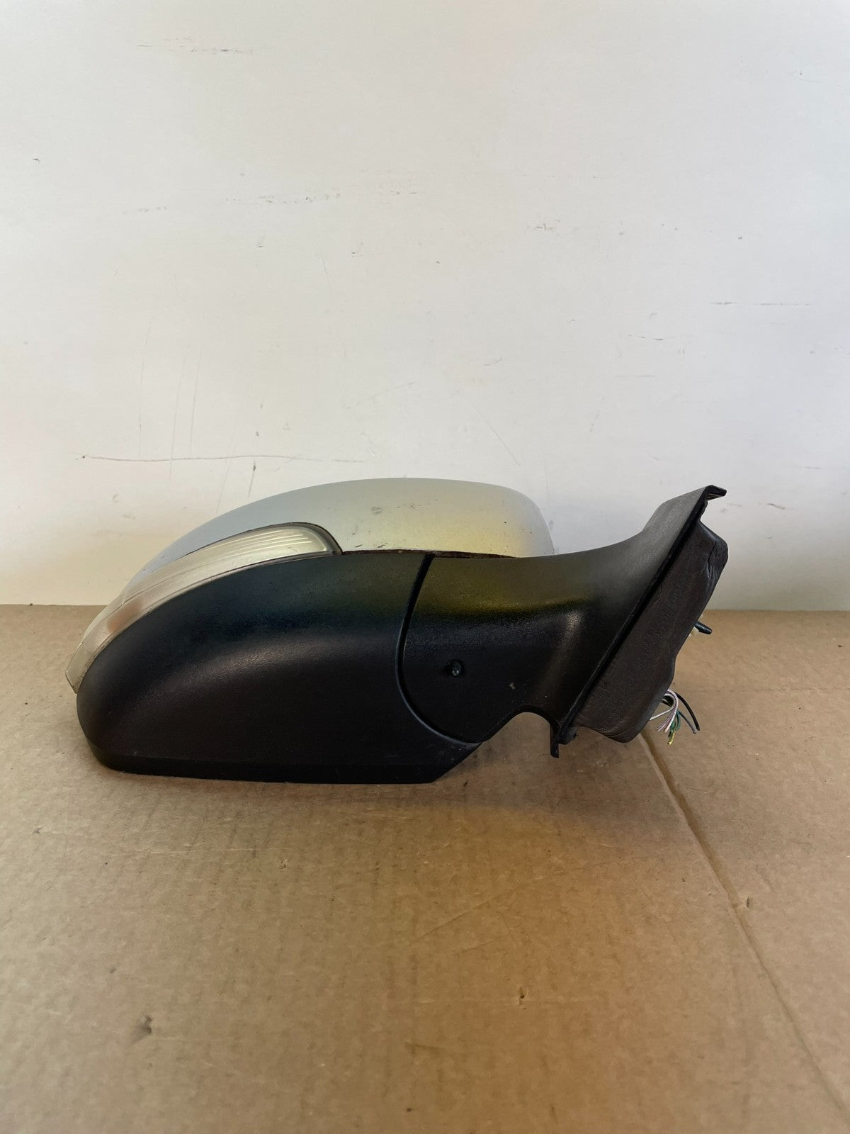 2012-2014 Ford Focus Right Passenger View Door Turn Sgn Mirror AH6132 DG3