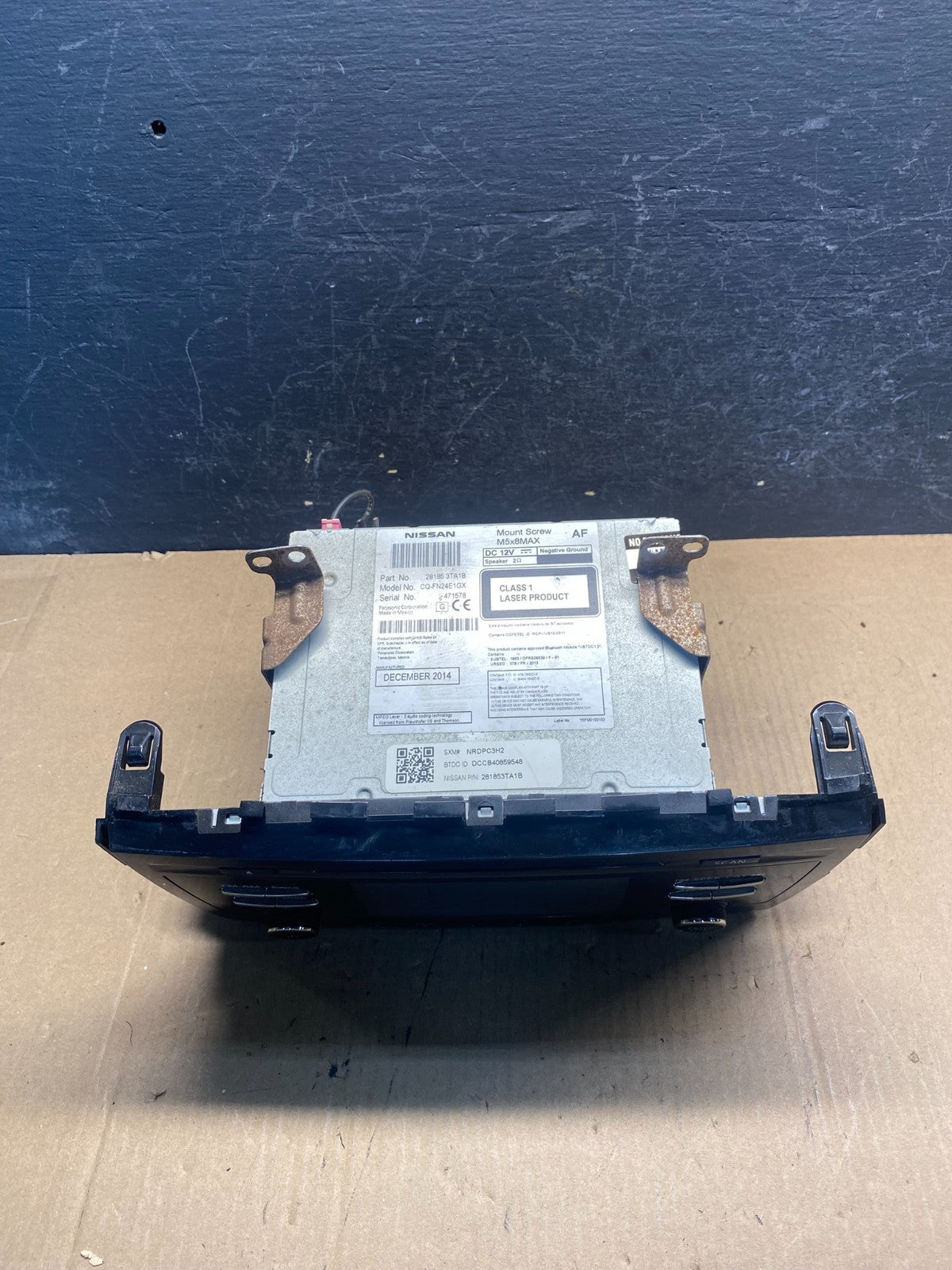 2013 to 2015 Nissan Altima Radio Screen Receiver AM-FM CD Player AE7713 DW3