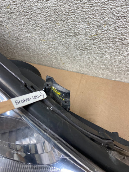 2004-2005 Toyota Sienna Right Passenger Halogen Headlight TYC Y0341 DW5